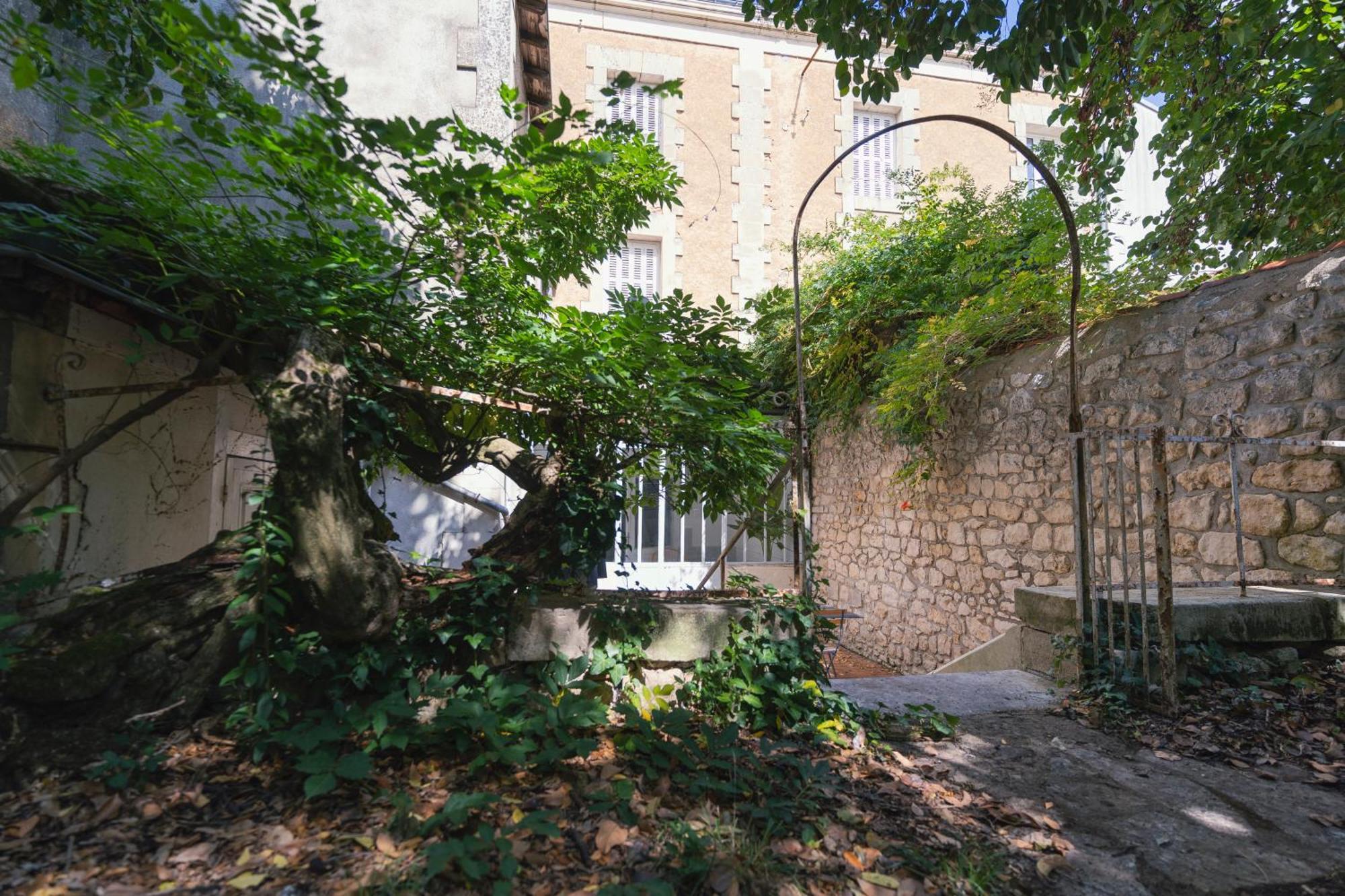 La Verriere By La Maison De Marc- Poitiers Centre - Parking Et Terrasse Esterno foto