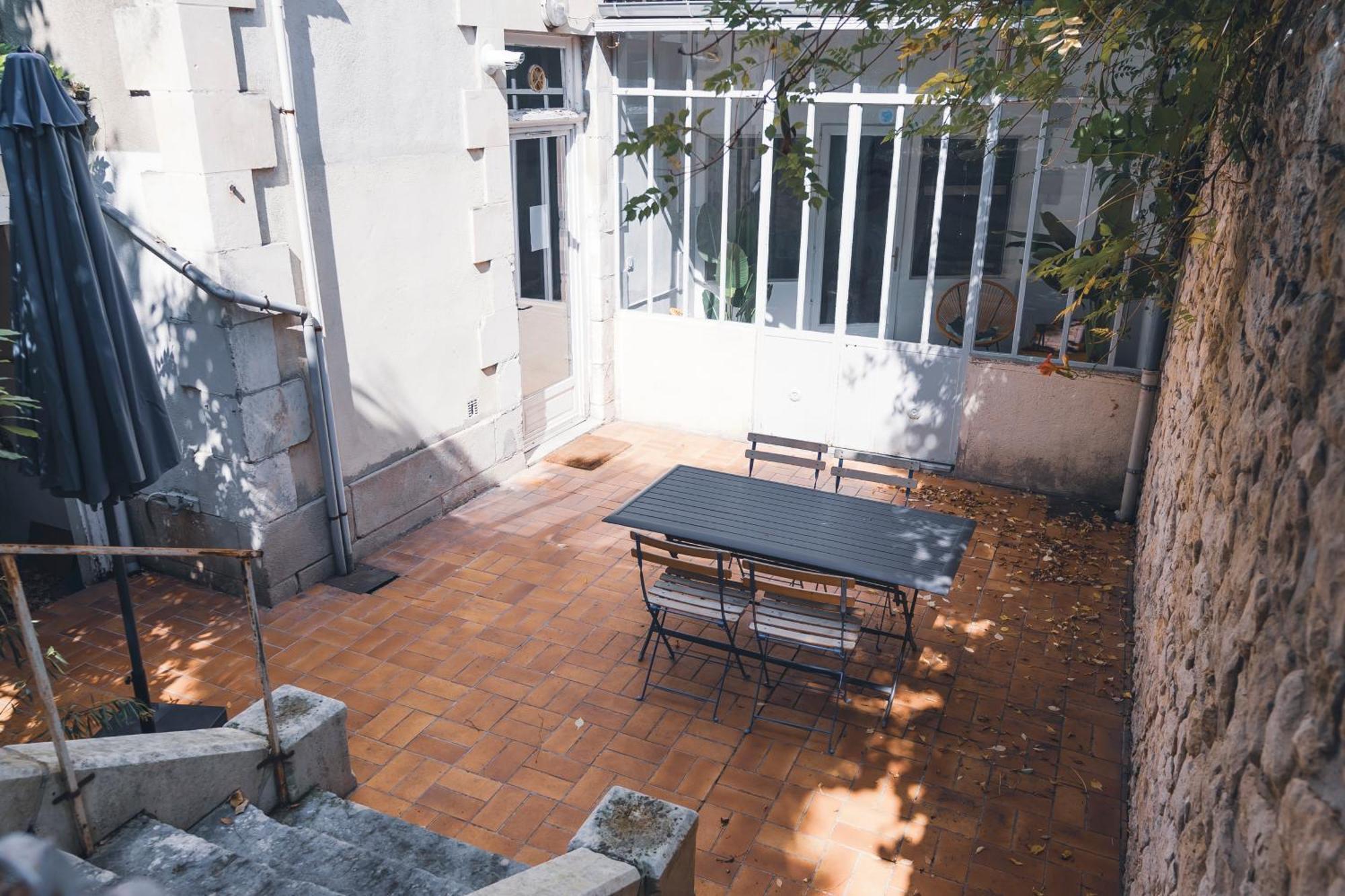 La Verriere By La Maison De Marc- Poitiers Centre - Parking Et Terrasse Esterno foto